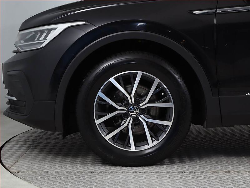 Volkswagen Tiguan (2022) Life 1.5 TSI - fotka 13 z 15