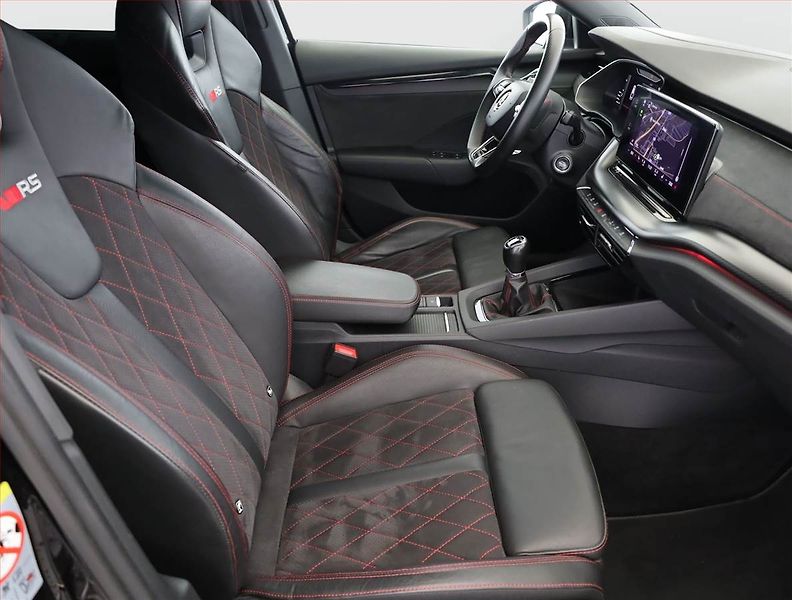 Škoda Octavia (2021) RS 2.0 TSI - fotka 7 z 21