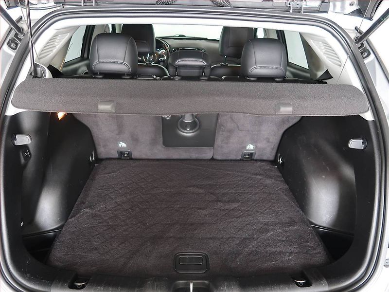 Jeep Compass (2020) 2.0 MultiJet, 4X4, Serv.kniha - fotka 13 z 16