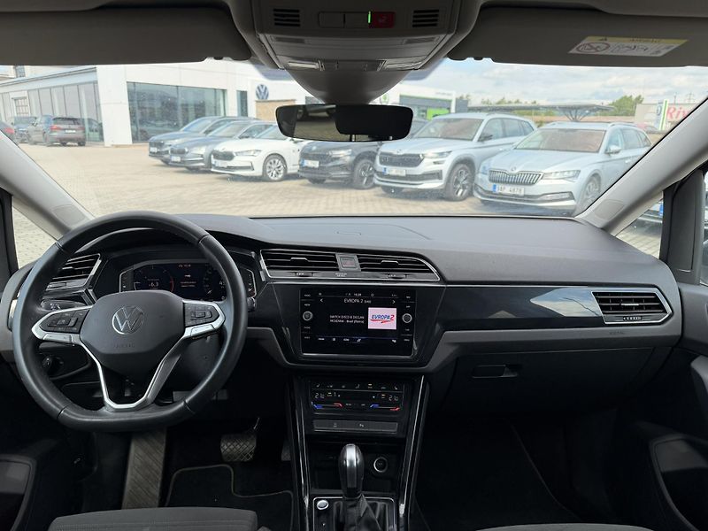 Volkswagen Touran 2,0 TDI DSG 110 kW, Highline - fotka 9 z 15