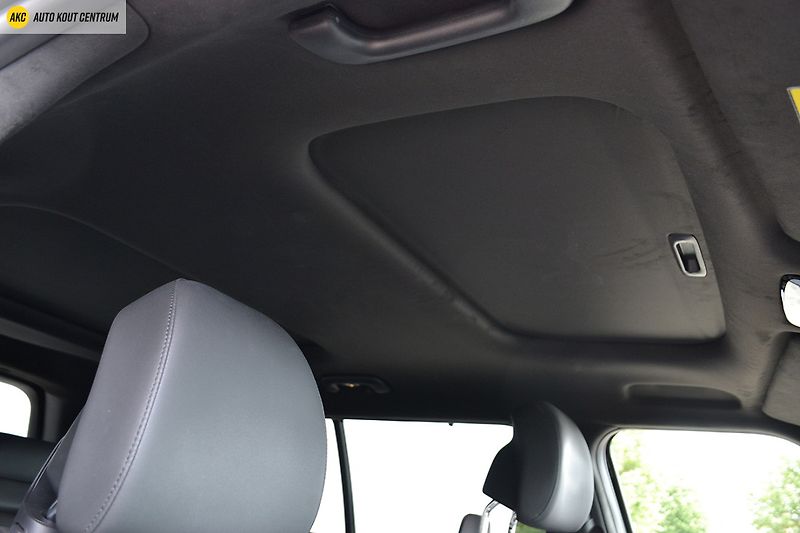 Hyundai Santa Fe 1.6T-GDI HEV 4WD CALLIGRAPHY 7 - fotka 18 z 95