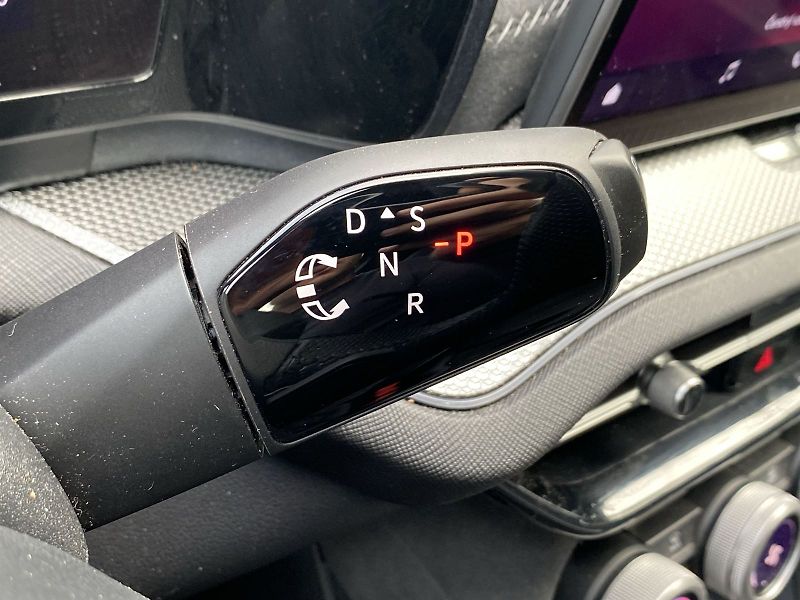 Škoda Kodiaq (2025) 1.5 TSI iV DSG SportLine - fotka 19 z 40