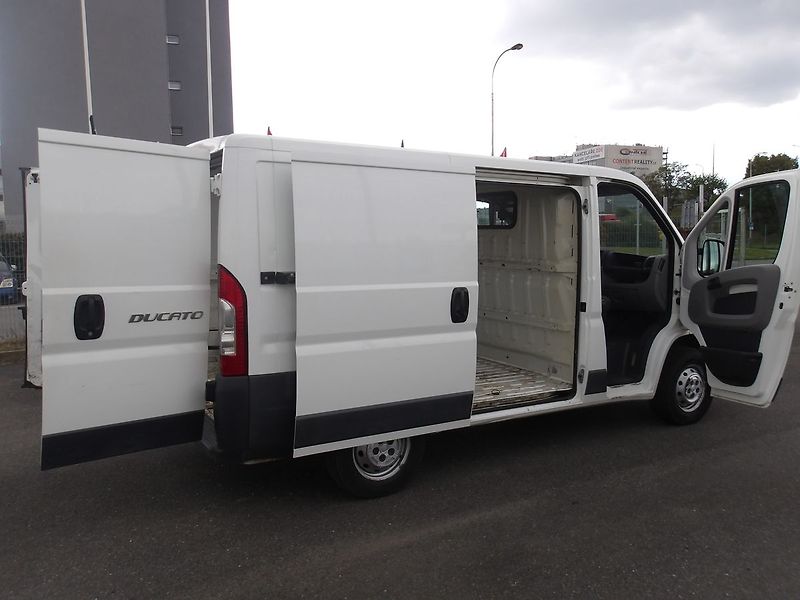 Peugeot Boxer 2,2JTD 1.MAJ.! NAJ.122000km !! - fotka 2 z 31