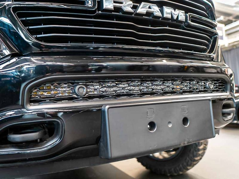 Dodge RAM (2025) 5.7 V8 Laramie 6 LIFT LPG - fotka 13 z 40
