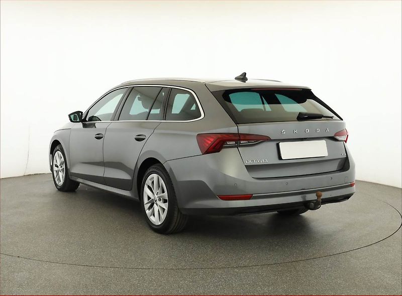 Škoda Octavia (2023) Style 2.0 TDI, 4X4, Automat - fotka 4 z 17