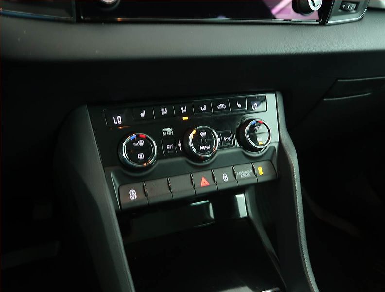Škoda Karoq (2021) 2.0 TDI - fotka 19 z 19