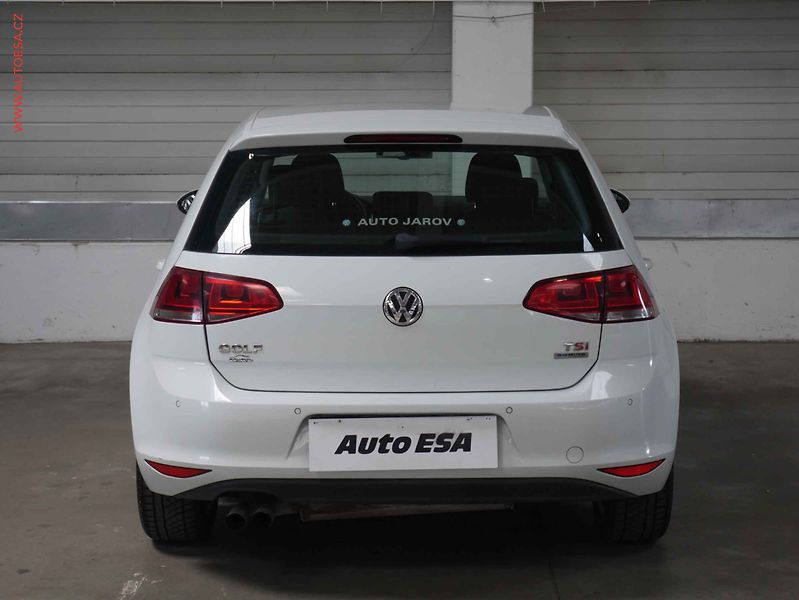 Volkswagen Golf (2014) 1.4 TSI, ČR, AC, výhřev sed. - fotka 5 z 25