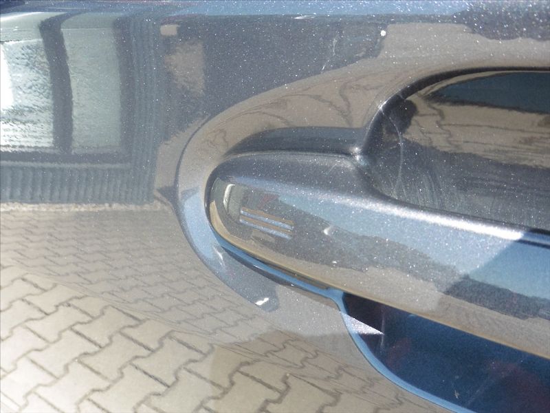 Subaru XV 2,0 Exclusive AWD A/T, EyeSigh - fotka 19 z 24