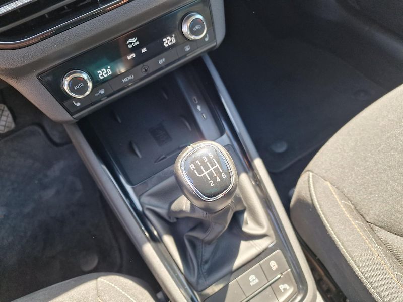 Škoda Scala 1,0TSI 81KW STYLE VIRTUÁL  - fotka 13 z 19