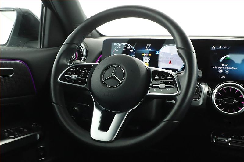 Mercedes-Benz EQB (2022) 300 4MATIC, SoH 97% - fotka 8 z 20
