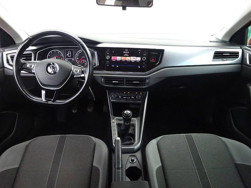 Volkswagen Polo (2018) 1,0 TSi/ 85kW Highline - fotka 5 z 26