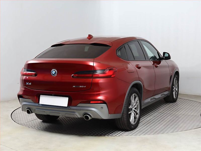 BMW X4 (2019) M Sport xDrive30d - fotka 5 z 22