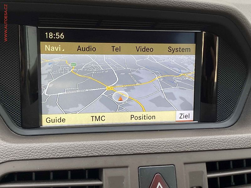Mercedes-Benz Třídy E (2010) 3.0 CDi E350, Elegance, AT, - fotka 18 z 21