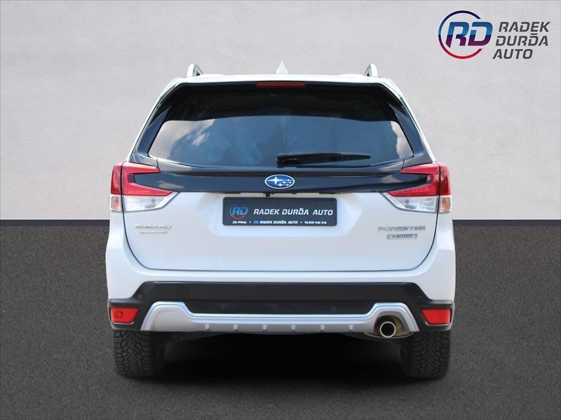Subaru Forester 2,0 i  1.MAJ,4X4,A/T,ZÁRUKA - fotka 6 z 42