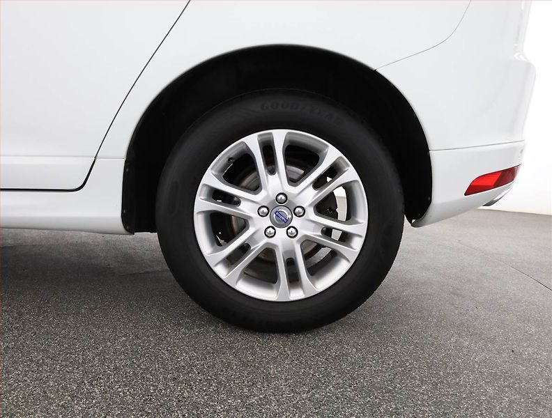 Volvo XC60 (2015) D5, 4X4, Automat, Serv.kniha - fotka 20 z 20