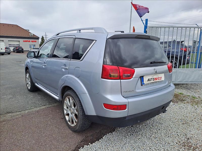 Peugeot 4007 2,2 HDI 4WD KŮŽE - fotka 4 z 17