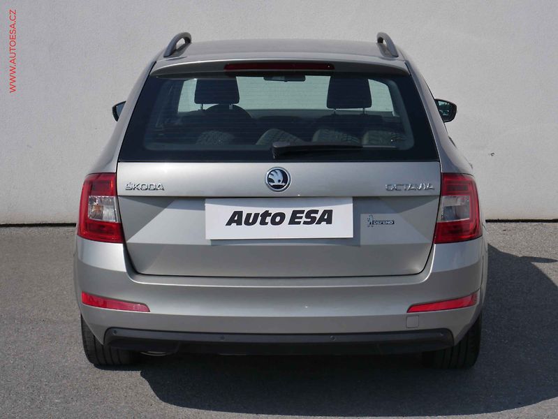 Škoda Octavia (2017) 1.4 TSi, ČR, Style - fotka 5 z 19