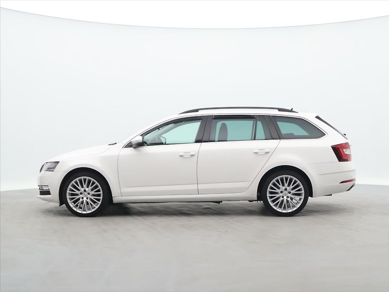 Škoda Octavia 1,5 TSI 110kW DSG Style LED - fotka 4 z 29