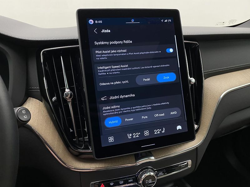 Volvo XC60 T8 AWD RECHARGE ULTRA DARK CZ - fotka 51 z 69