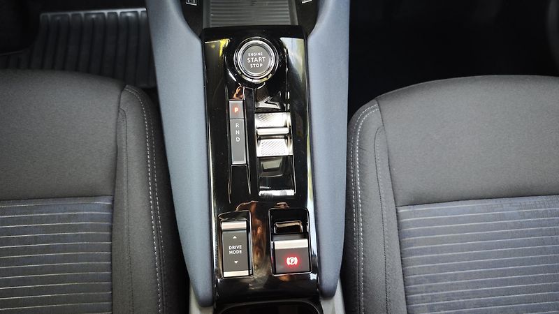 Alfa Romeo Junior (2026)  1,2 T 145 PS automat - fotka 20 z 38