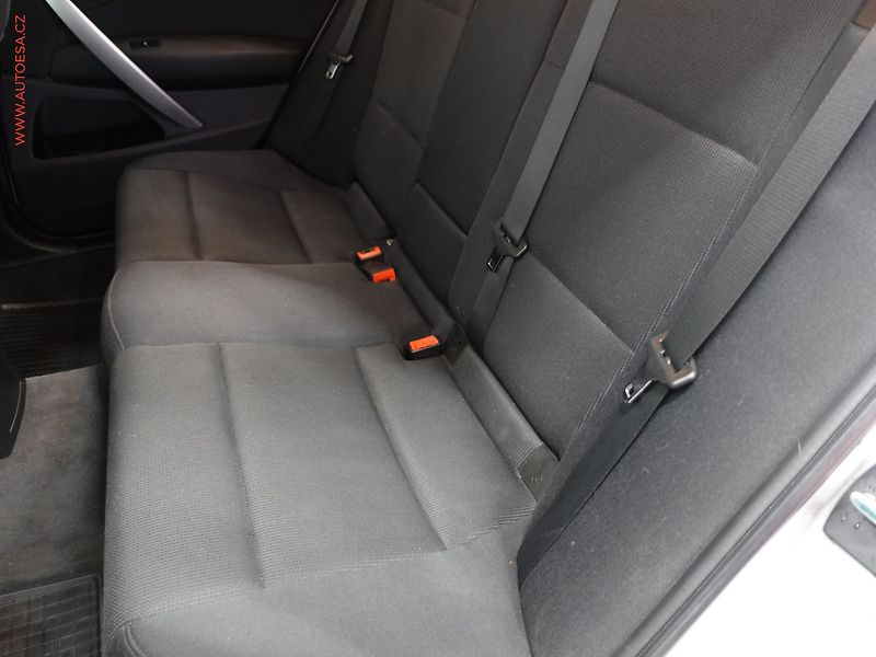 BMW X3 (2008) 2.0d xDrive20d, AT, xenon - fotka 10 z 22