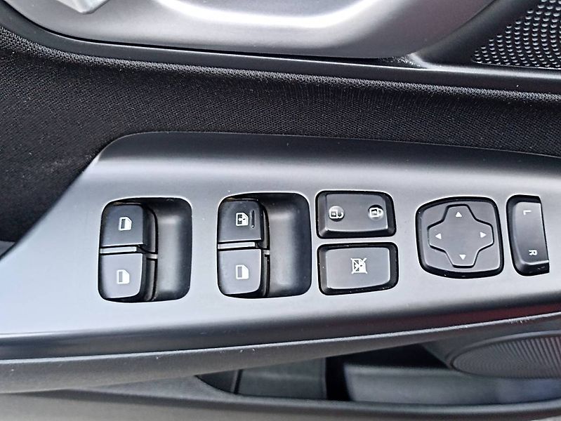 Hyundai Kona (2019) 1.0 T-GDI 88kW tažné manuál - fotka 9 z 27