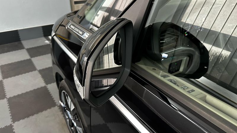 Volkswagen Multivan TAŽNÉ / ZÁRUKA / TOP STAV - fotka 12 z 51
