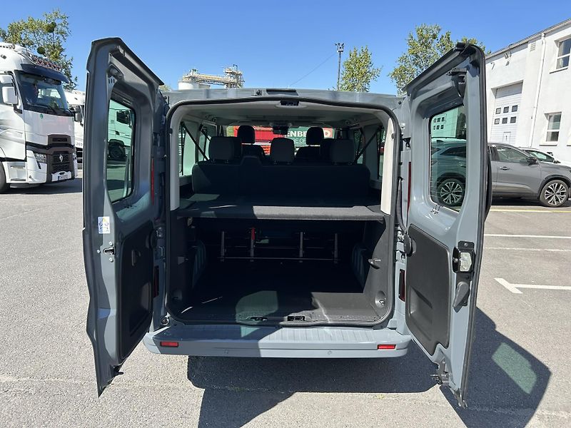 Renault Trafic (2026) COMBI L2H1 150k RED 8 míst - fotka 9 z 32