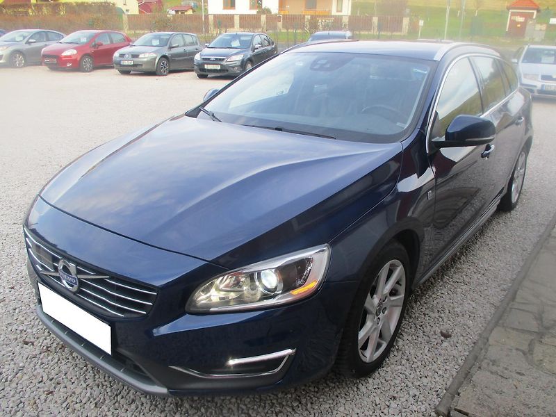Volvo V60 D5 AWD Polestar - fotka 6 z 39