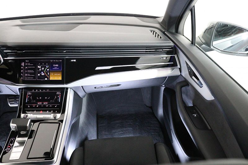 Audi Q7 Sline 50 TDI quattro tiptronic - fotka 24 z 26