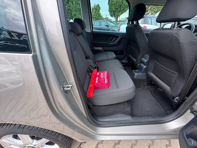Škoda Roomster (2011) 1,6 TDI 77 KW KILOMETRY TAŽNÉ - fotka 35 z 50