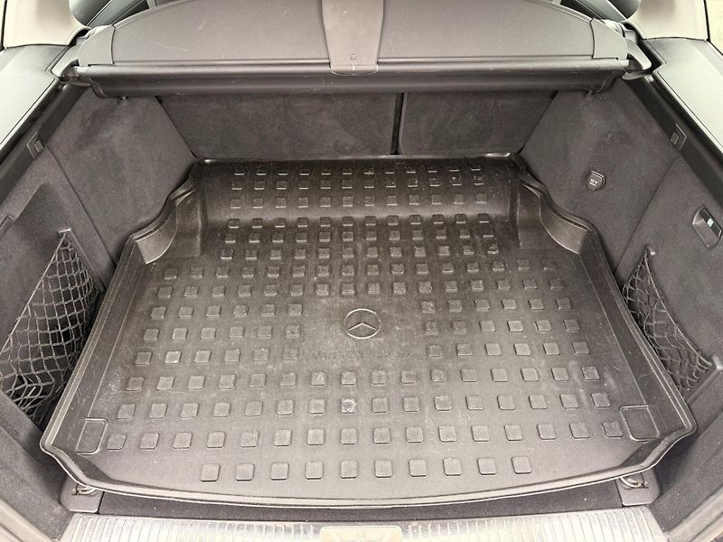 Mercedes-Benz Třídy C - fotka 8 z 10