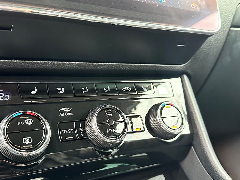 Škoda Superb (2018) 1.6TDi DSG, KAMERA, NAVI - fotka 10 z 20