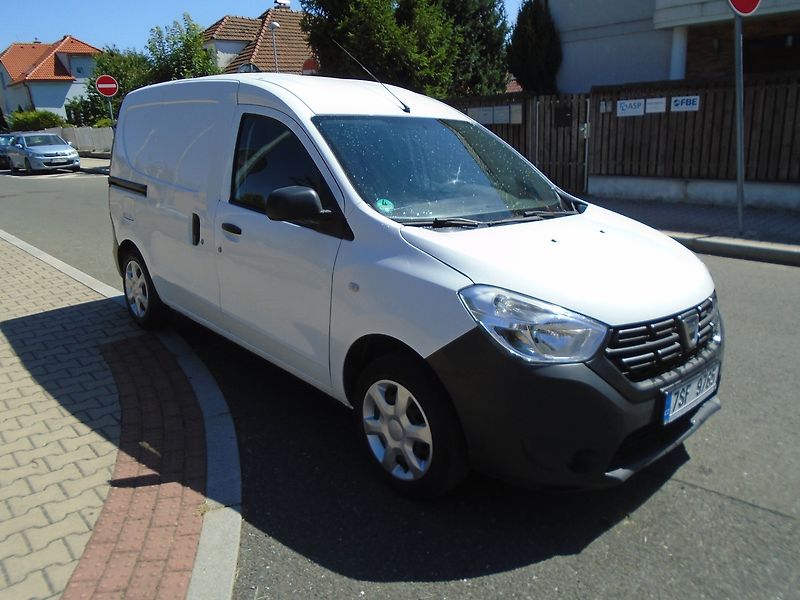 Dacia Dokker (2018) 1.6 i - fotka 3 z 20