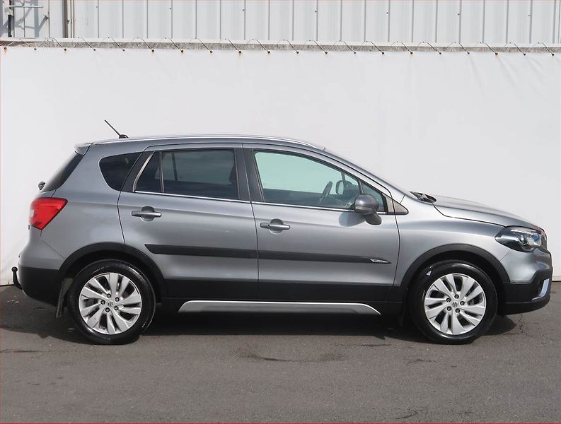 Suzuki SX4 S-Cross (2018) 1.0 BoosterJet, 4X4 - fotka 6 z 22