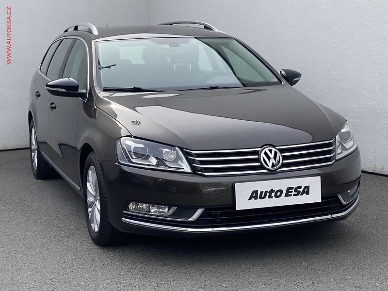 Volkswagen Passat (2014) 2.0 TDi 4x4, Comfortline - fotka 1 z 19
