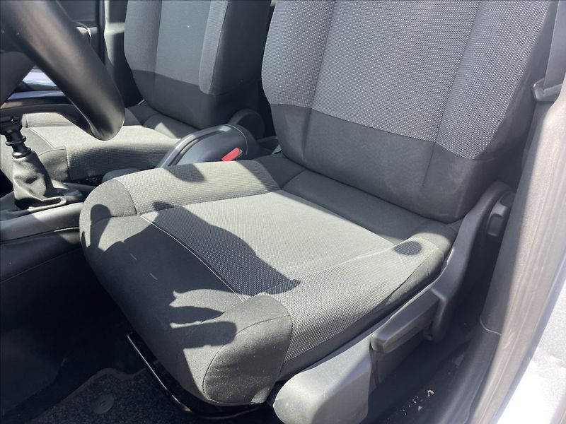 Citroën C3 Aircross 1,5 BHDi 75kw Klima ESP Nové R - fotka 21 z 36