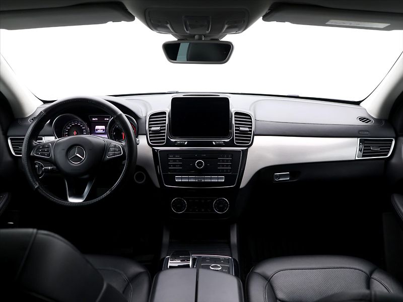 Mercedes-Benz GLE 3,0 350 CDI 4 Matic Aut.klima - fotka 29 z 36