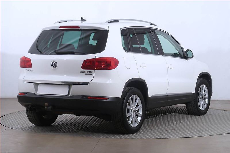 Volkswagen Tiguan (2012) 2.0 TDI, 4X4, Automat, Navi - fotka 5 z 24