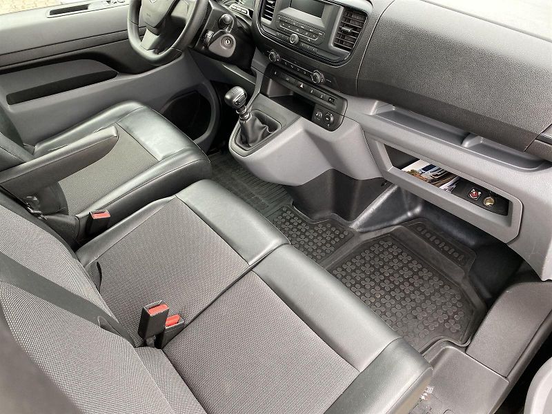 Opel Vivaro (2021) Van 2.0 CDTi Enjoy - fotka 9 z 27