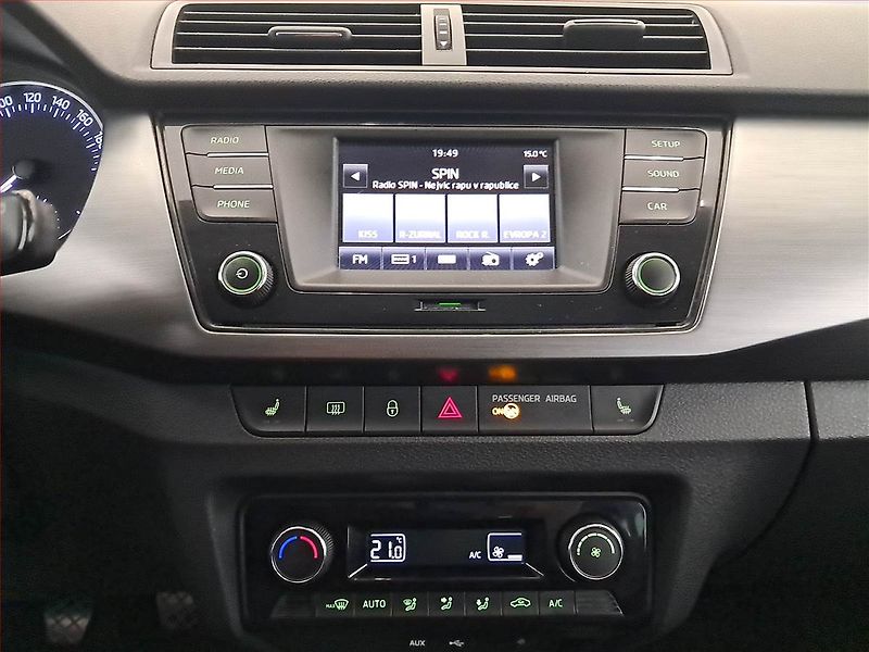 Škoda Fabia (2015) Style 1.2 TSI, Tempomat - fotka 12 z 14