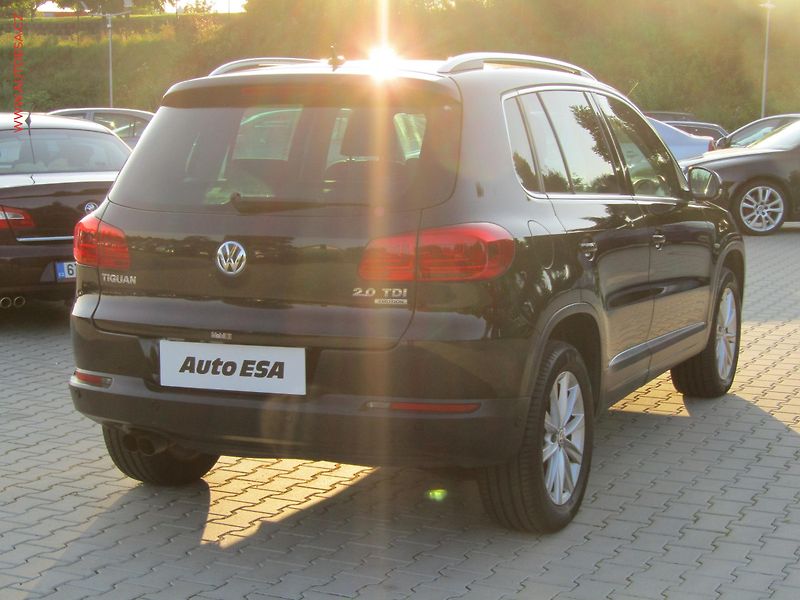 Volkswagen Tiguan (2011) 2.0TDi 4x4, ČR, Klima - fotka 4 z 17