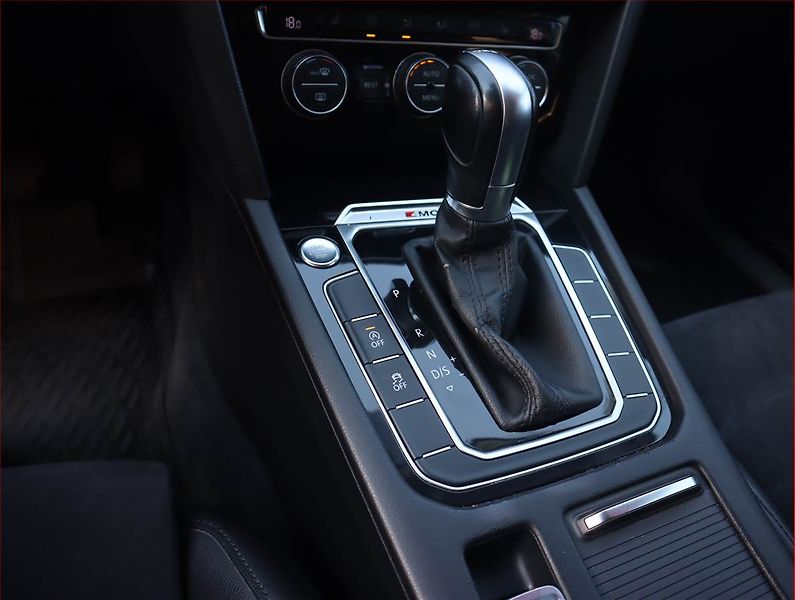 Volkswagen Passat (2016) 2.0 TDI, 4X4, Automat, Kůže - fotka 16 z 22