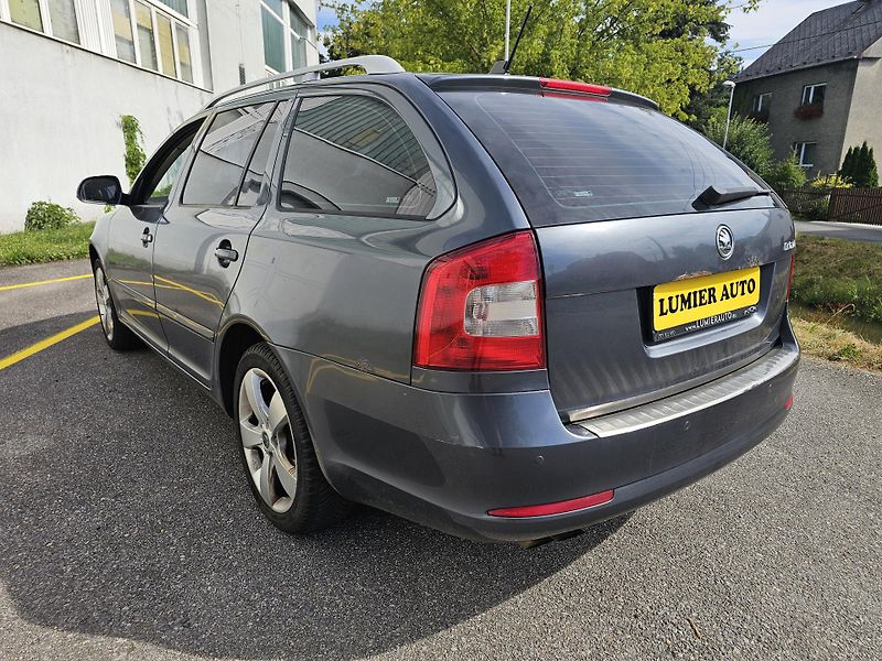 Škoda Octavia (2011) 2 2.0TDI DSG FACELIFT - fotka 3 z 18