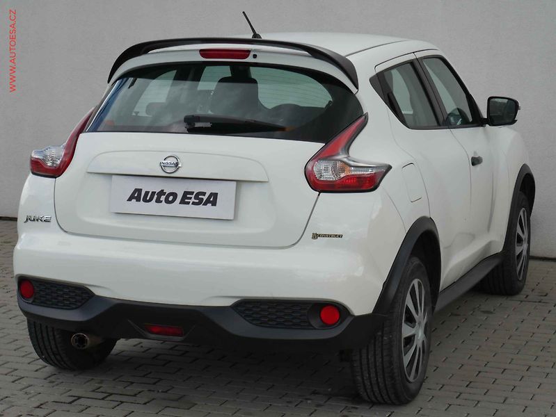 Nissan Juke (2015) 1.6i, ČR, Klima - fotka 4 z 16