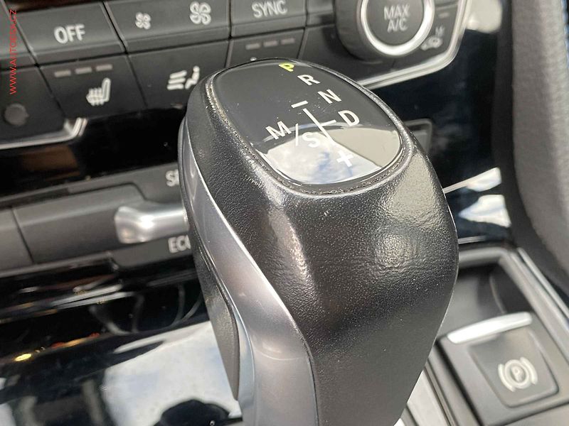BMW Řada 2 (2016) 2.0D xDrive218d, M Sport, AT - fotka 13 z 17