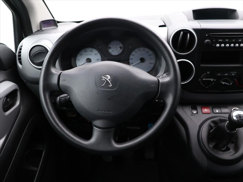 Peugeot Partner Tepee 1,6 HDI  Klima Tažné CZ - fotka 15 z 27