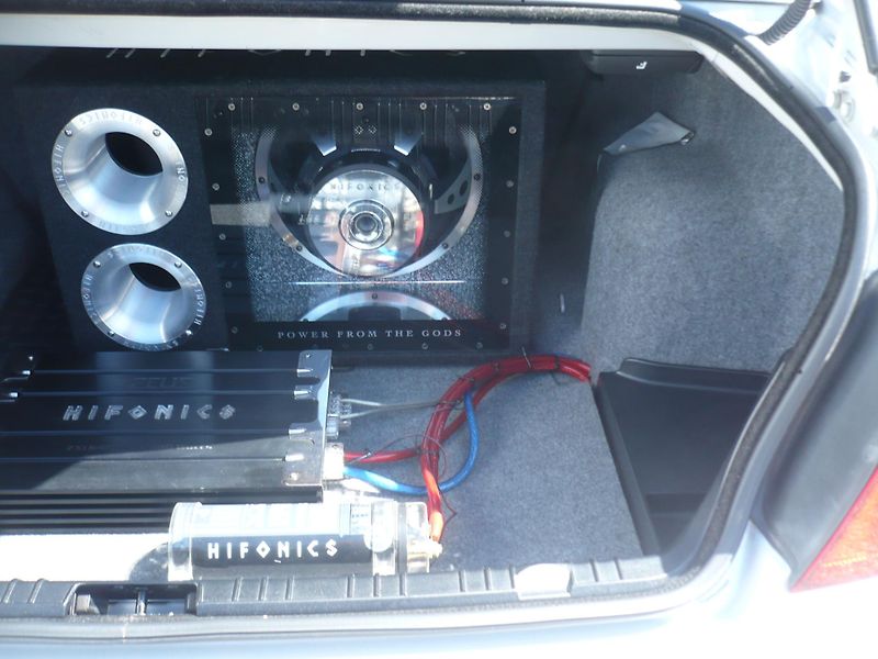 BMW Řada 3 E46 328i 142Kw Klima - fotka 13 z 34