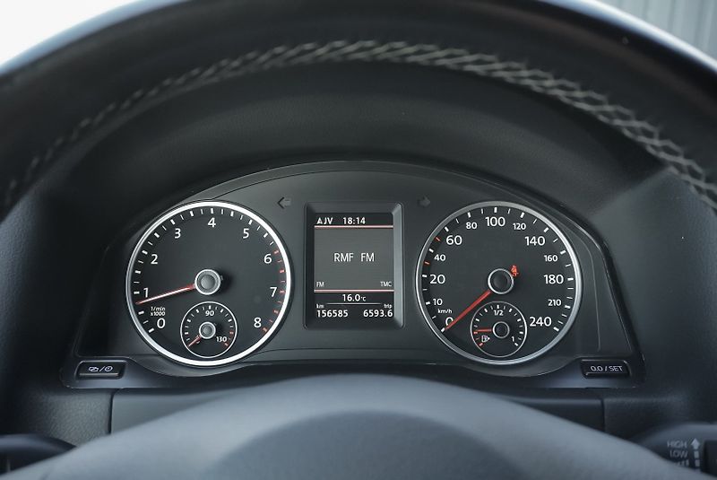 Volkswagen Tiguan 1.4 TSI LIVE - fotka 19 z 40