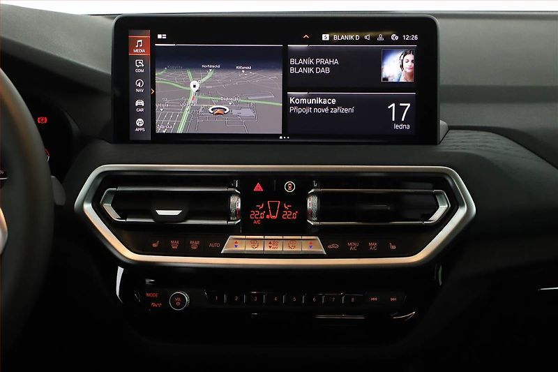 BMW X4 (2025) xDrive20i, Výhřev, Navi - fotka 14 z 19